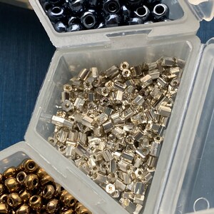 70 g craft beads 3 mm, 4 mm in the sorting box image 3