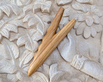 Stor Kuripe | Handgjord teak | Spiraldesignad Rapéhpipa | Ceremoniellt verktyg