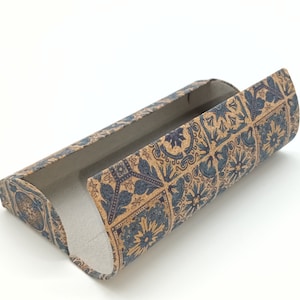 Glasses case, glasses box, handmade beautiful design made of PU leather, magnetically lockable gift idea image 7