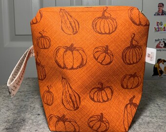 Small Zipper Project Bag: *Pumpkins” with Cream w/Brown X’s contrast fabric