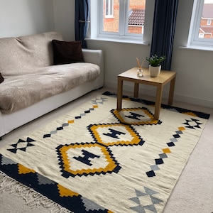 Handwoven Egyptian Kilim Rug – Boho Tribal Wool Area Rug