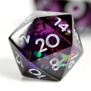 Conjunto de dados Liquid Core Cosmic Echoes D&D, dados Purple Dwarf D&D Sharp Edge, dados artesanais com tema de espaço mágico para jogos de RPG de mesa
