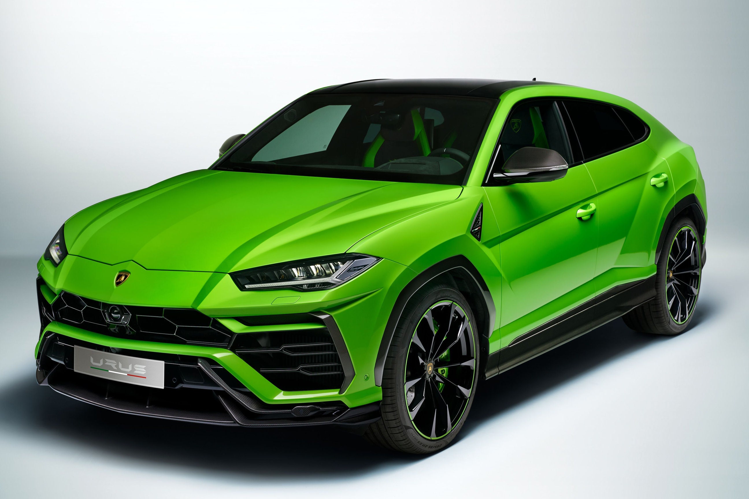 Urus Super car SUV in green Lime Poster Etsy Österreich