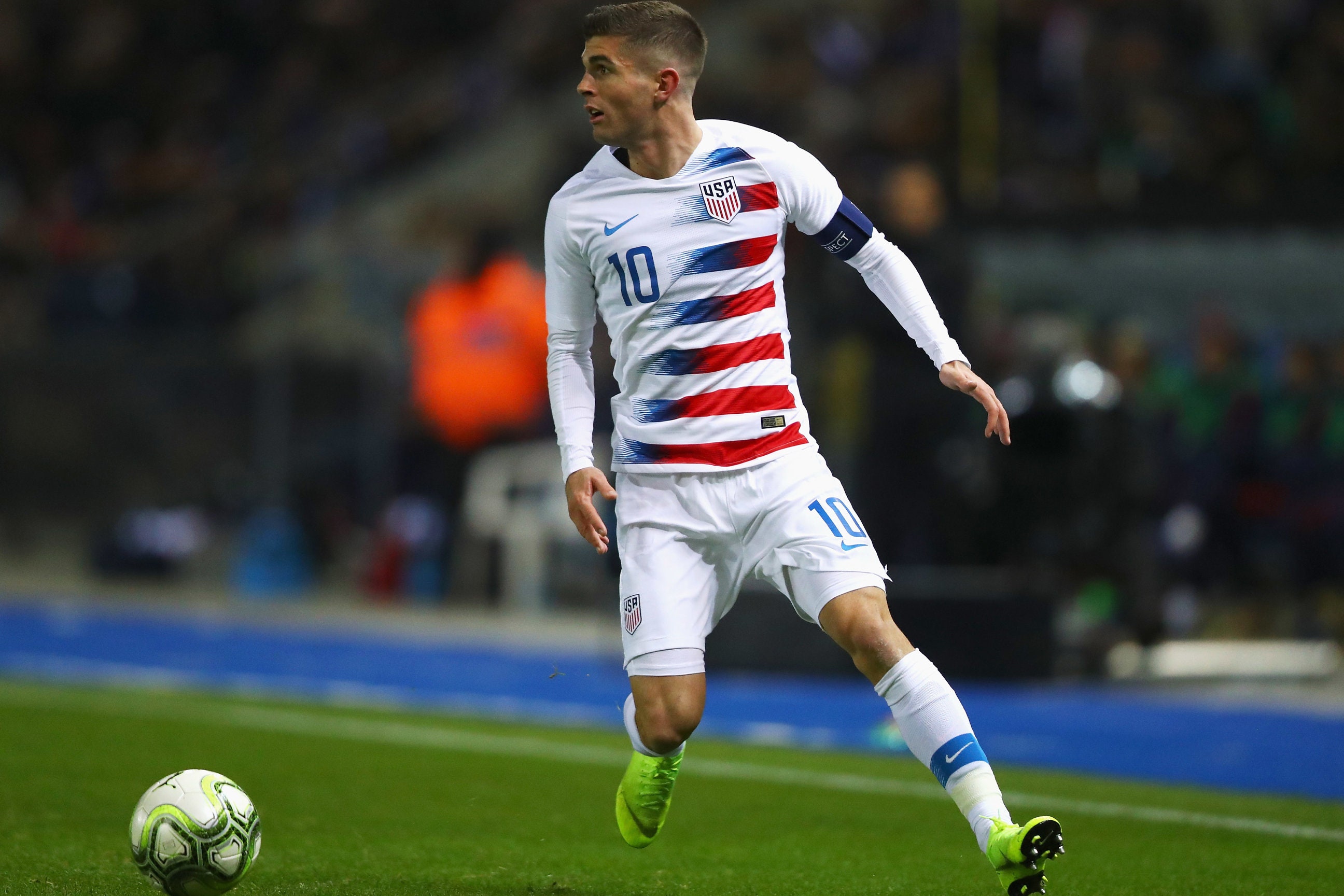 Pulisic long sleeve jersey sales