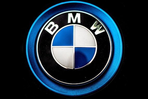 Emblème BMW 4K, Fond noir, Logo Poster -  France