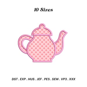 Op de afbeelding: Borduurpatroon van een roze theepot met witte stippen. 10 maten. DST, EXP, HUS, JEF, PES, SEW, VP3, XXX.