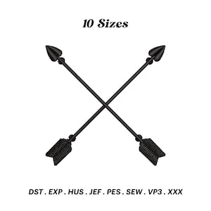 Puede incluir: Dos flechas negras cruzadas en forma de 'X'. Las flechas tienen un diseño simple con una punta puntiaguda y plumas. La imagen incluye el texto "10 tamaños" y "DST. EXP. HUS. JEF. PES. SEW. VP3. XXX".