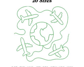 Può includere: Disegno di ricamo a linea verde di un globo terrestre con quattro aerei che volano intorno. Il design include il testo "20 dimensioni" e "DST. EXP. HUS. JEF. PES. SEW. VP3. XXX".
