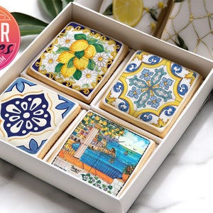 Toppers di piastrelle mediterranee Immagini commestibili in ceramica italiana Biscotti blu al limone di Positano Bomboniere per matrimonio sulla costiera amalfitana Topper quadrato di riso croccante