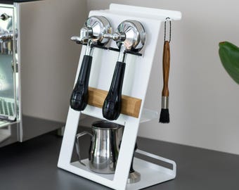Station with portafilter holder for barista accessories from FLATE®