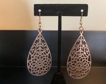 Leather drop earrings