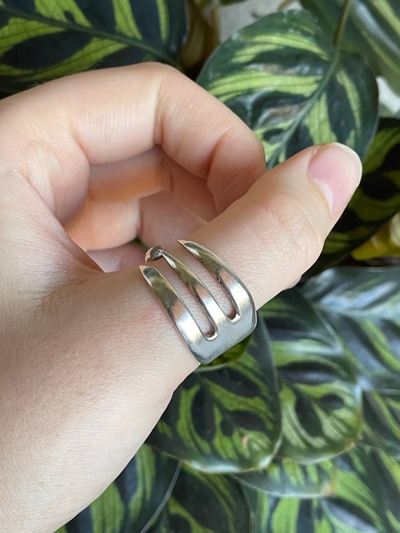 Silver fork best sale ring