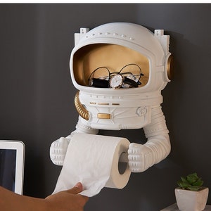 Astronaut Toilet Paper Holder Tissue Bathroom Decor Space Tissue Holder Wall -mounted Halloween Gift. Toilettenpapier Halterung 