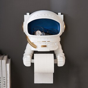 Astronaut Toilet Paper Holder Tissue Bathroom Decor Space Tissue Holder Wall-Mounted Halloween Gift. Toilettenpapier Halterung