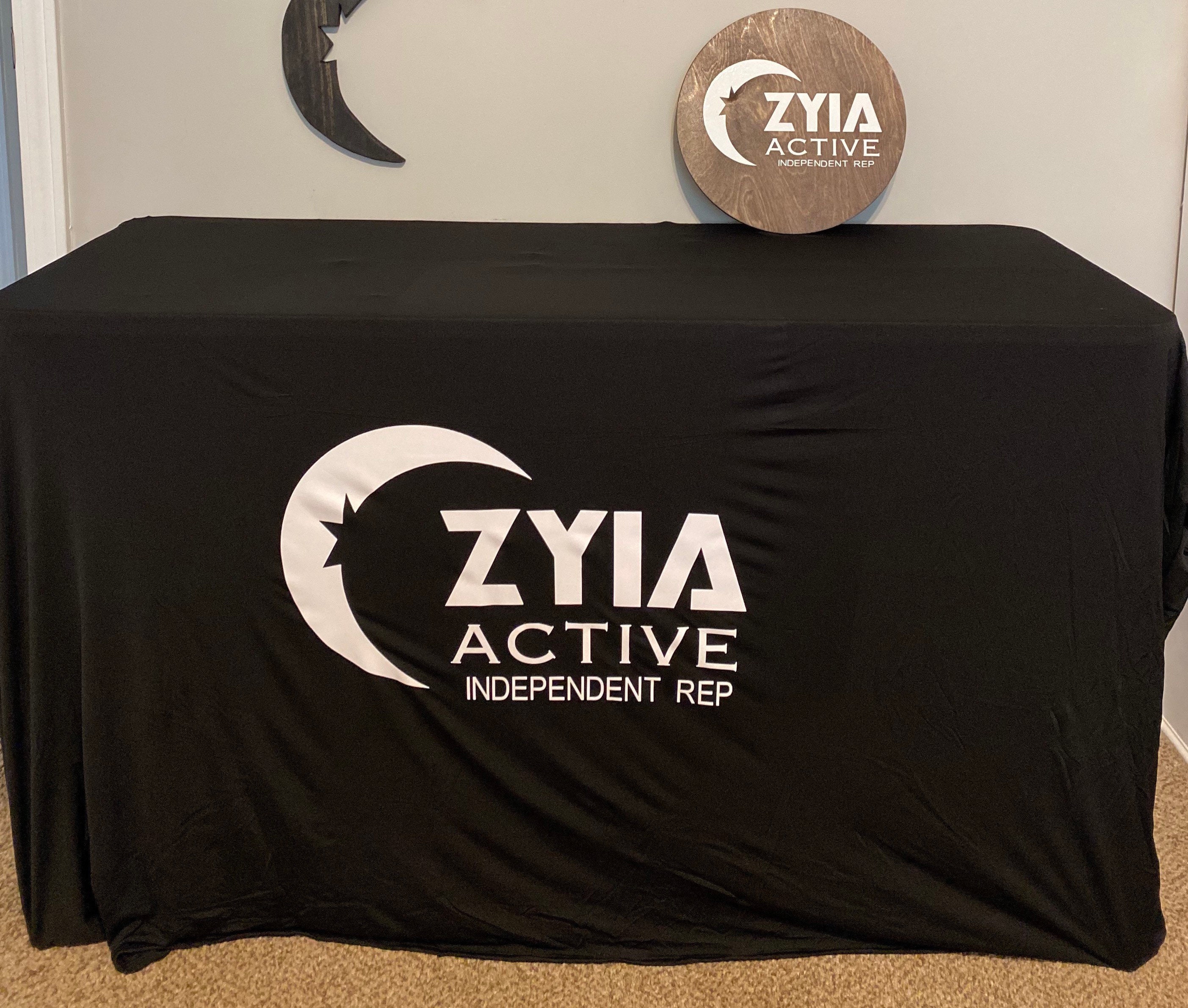 ZYIA Active Table cloth