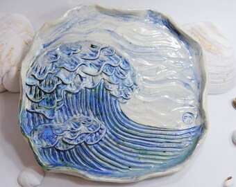 Handmade Ceramic Detailed Wave Plate