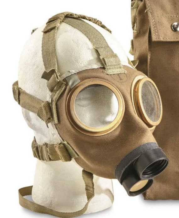 Hungrian Civilian Gas Mask (New Import)