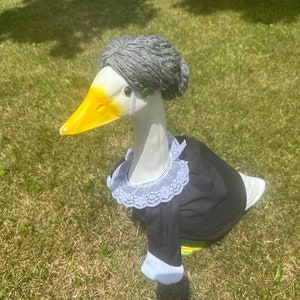 Goose Granny Bun Wig