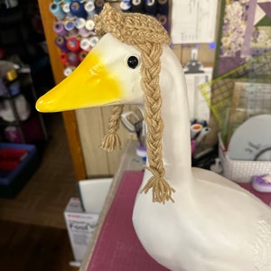 Goose wigs small braids