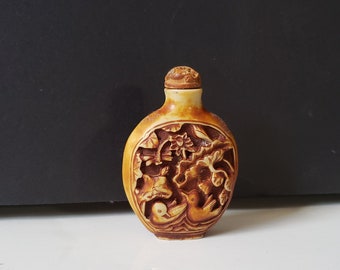 Chinese Resin Snuff Bottle