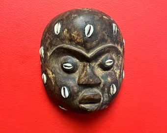 Wonderful African antique very rare 6 x 5” mask with puka shells  — wow