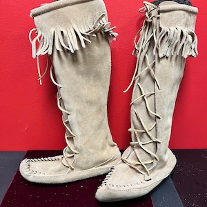 Cherokee top moccasin boots