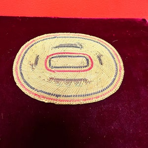 7 x 6” Indigenous First Nations Coast Salish weaved antique Mat — whale hunt imagery — wow