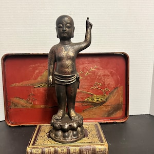 Absolutely fabulous museum quality 10.5 inch, 18 century to bathroom bronze of a deity or God.