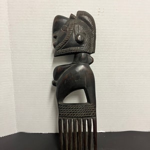 Absolut fabelhafter antiker Kamm in Museumsqualität 13 Zoll afrikanischer Ashanti handgeschnitzt, möglicherweise Zeremonialkamm - Einzelstück - wow