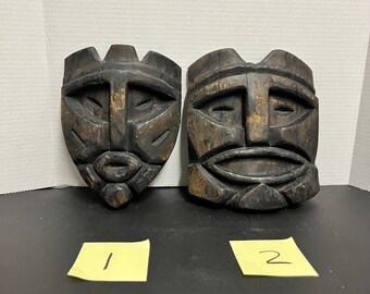 Stunning indigenous, 9 inch antique first nations, indigenous primitive signed on back beautiful one of a kind masks — Powerful history