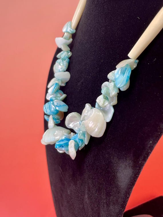 Colourful 22 inch Shell Necklace - image 8