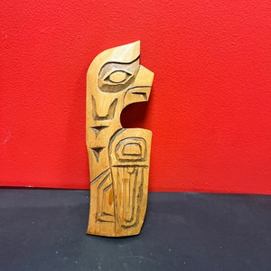 10 inch tall, indigenous, first nations, Pacific Northwest Coast Eagle  plaque— Good value and needs a hanger