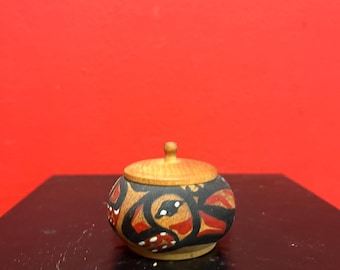 Indigenous first nations Pacific northwest Coast painted Cedar box signed — wonderful gift - 2 inches tall