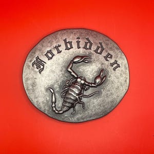 Huge Cool 4 x 3.5 inch belt buckle with Scorpion Design— great price and great gift