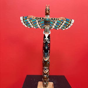 Amazing 12 x 8” indigenous first nation specific north West Coast painted cedar transformation totem pole by Ronnie George - wow - as is nos