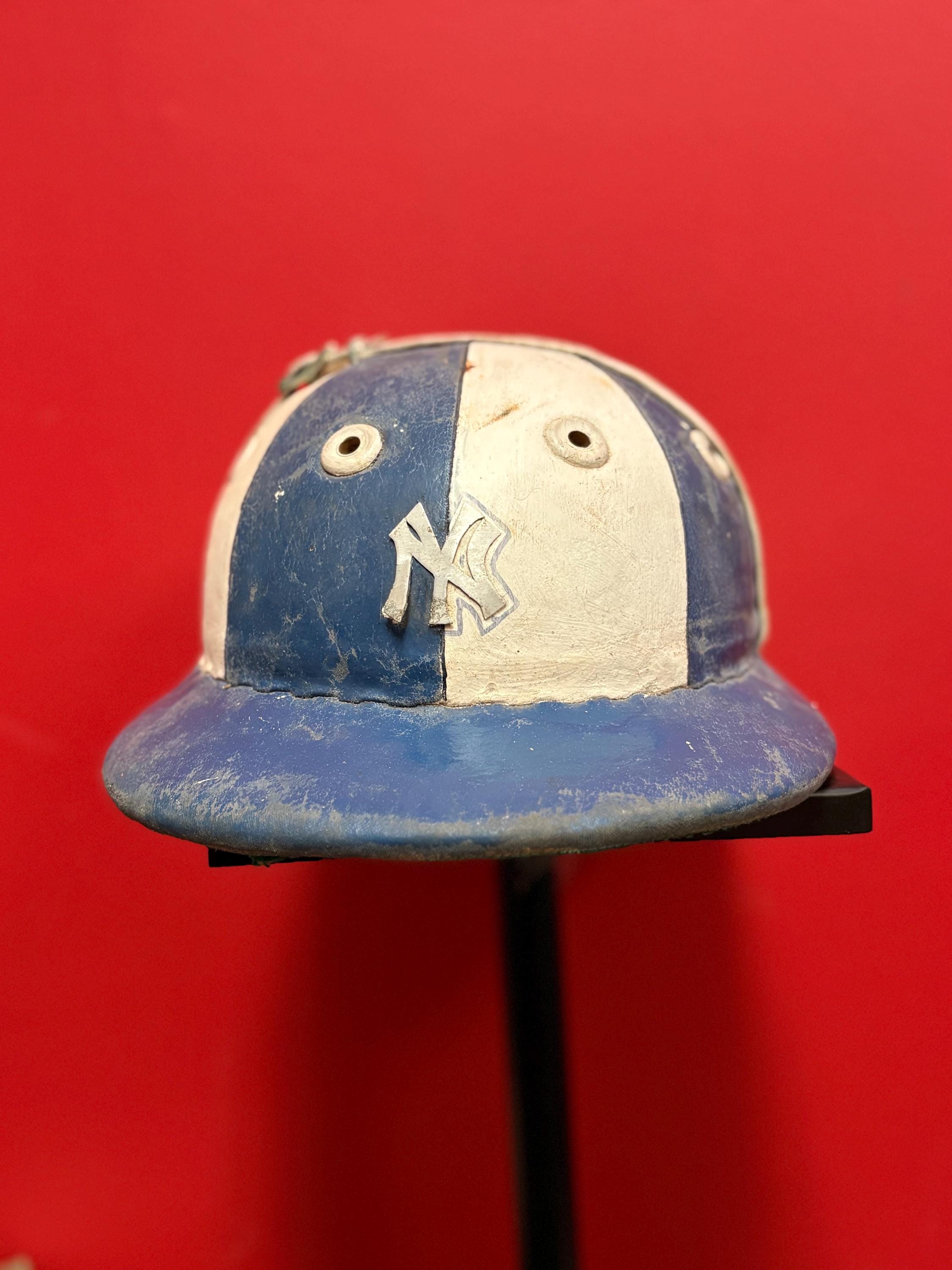1930年代頃のニューヨークヤンキースの野球ヘルメット（中古品