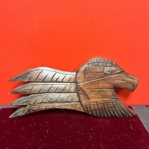 12 x 6 inch Frank Frenchie indigenous First Nations Pacific Northwest cedar eagle — well carved