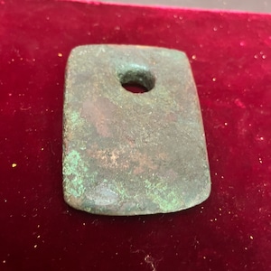 Very very rare 4.25 inch authentic museum, quality pre-Columbian axe Head. Wonderful Patina and History - wow