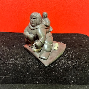 4 x 5 inch lovely indigenous Inuit soapstone statue — signed — great detail — wow