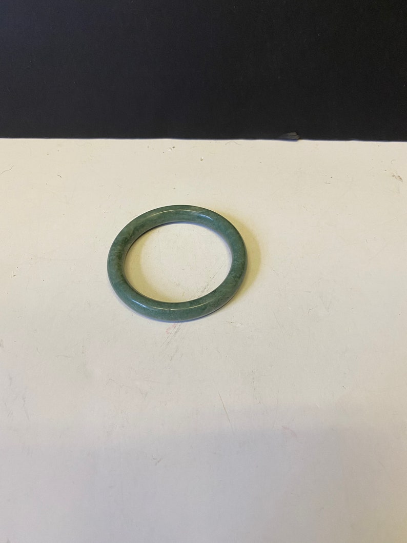 A Fabulous 3 inch Authentic Chinese spinach Jade bangle — Stunning quality and shops a wonderful gift or for yourself— wow wow D54