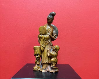 中国のアンティークの豪華な女性と子供の石像 - 素晴らしいディテール