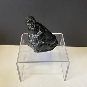 Rare Classic style Inuit soapstone ...Hunter with seal.....early 1960&#39;s — wonderful carving — Info in the listing