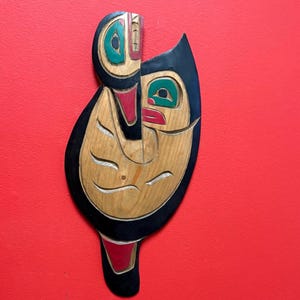 Beautiful signed 16 x 7 inch cedar killer whale plaque — indigenous first nation pacific north West Coast  beauty - RS