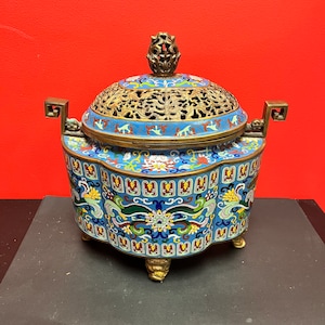 15 x 17 inch high stunning antique Chinese cloisonné and gilt lidded vessel with lid — amazing condition and detail - wow