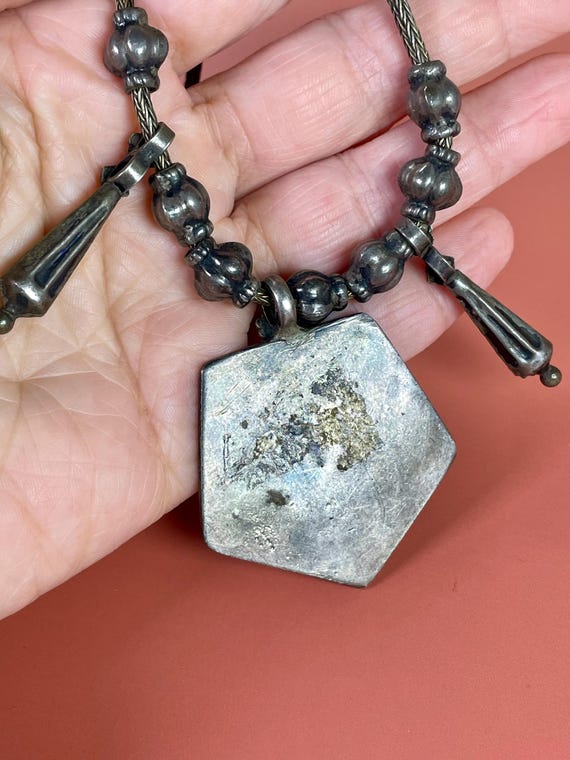 Intricately Designed Pentagon-Shaped Tibetan Neck… - image 6