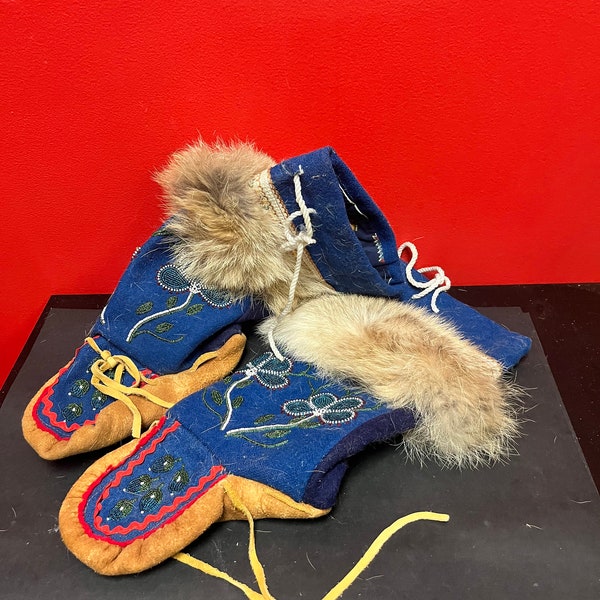 Indigenous first nations, Pacific Northwest Coast moccasin boots  — 15 x 9” long — not in good condition — low price — decoration