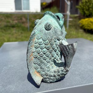 Atemberaubender alter japanischer 15,5 cm Bronze Koi Fisch mit wunderbarer Patina — intensive Schönheit — japanische Kunst — tolles Geschenk