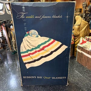 Wonderful 30 x 20 x 4“ deep  HudsonBay Company HBC wool  blanket box   — not new condition — 1 the best - HBC - so rare
