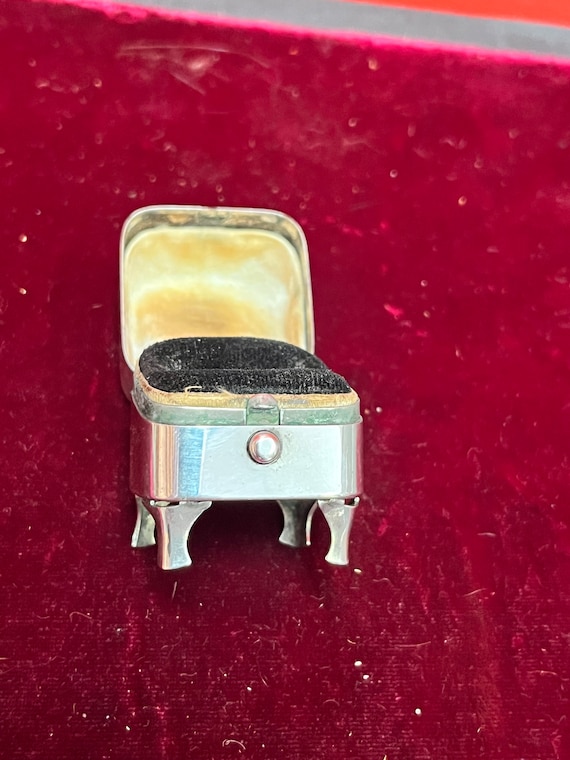 Lovely Unusual birks Sterling Canadian ring box — 