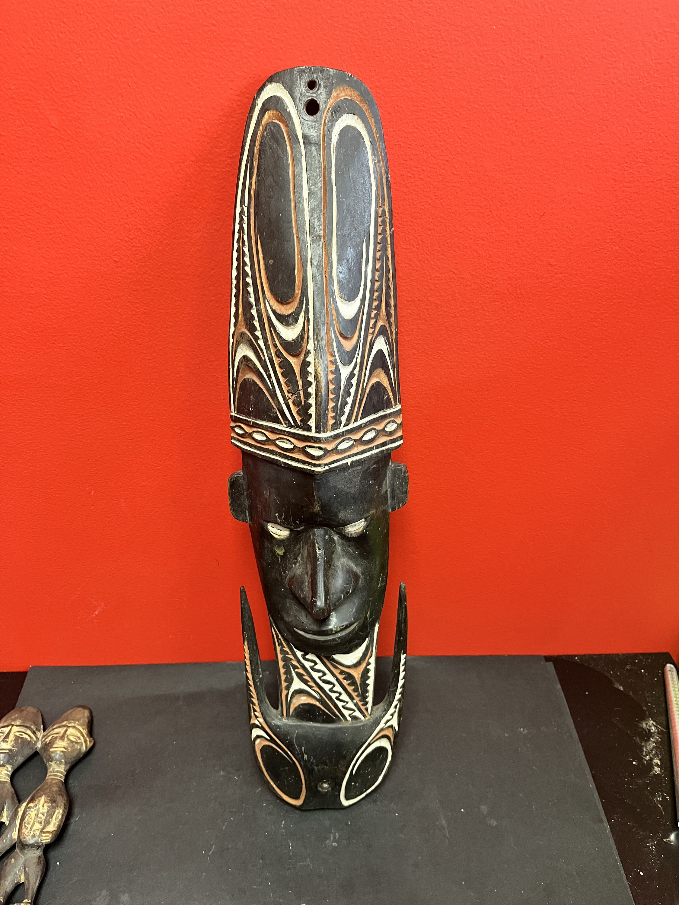 アンティーク パプア ニューギニア 23 インチ マスク、貝殻の目付き